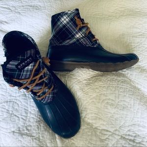 Sperry top-sider plaid duck boots